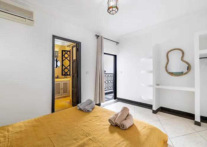 Riad El Hana En Centre Ville Rooftop Et Bassin